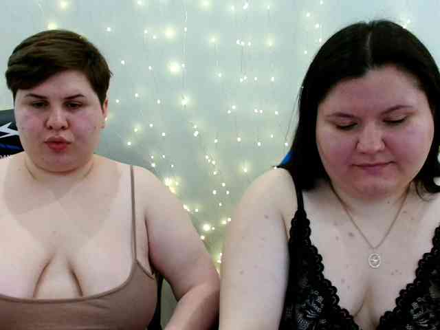 BeckyAndEllen webcam