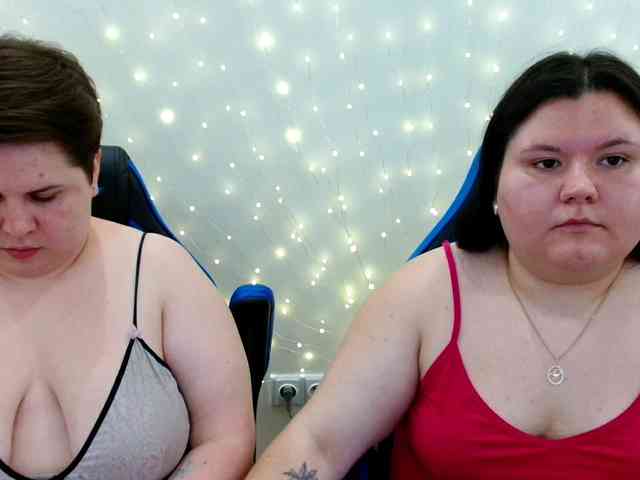 BeckyAndEllen webcam