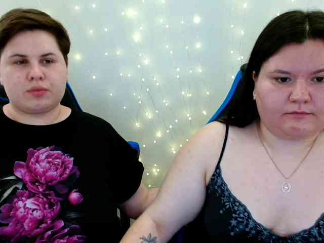 BeckyAndEllen webcam