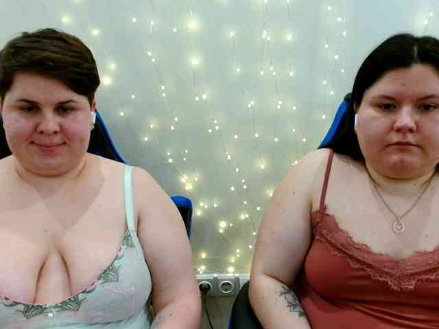 BeckyAndEllen webcam