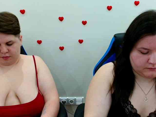 BeckyAndEllen webcam
