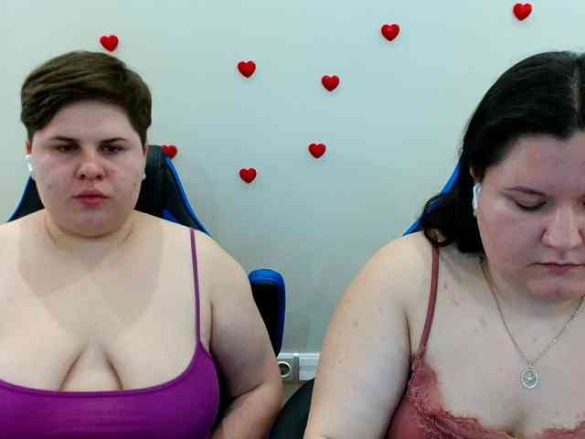 Model: BeckyAndEllen