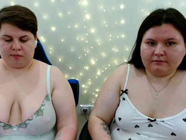 BeckyAndEllen webcam