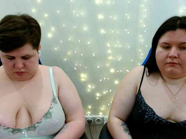 BeckyAndEllen webcam