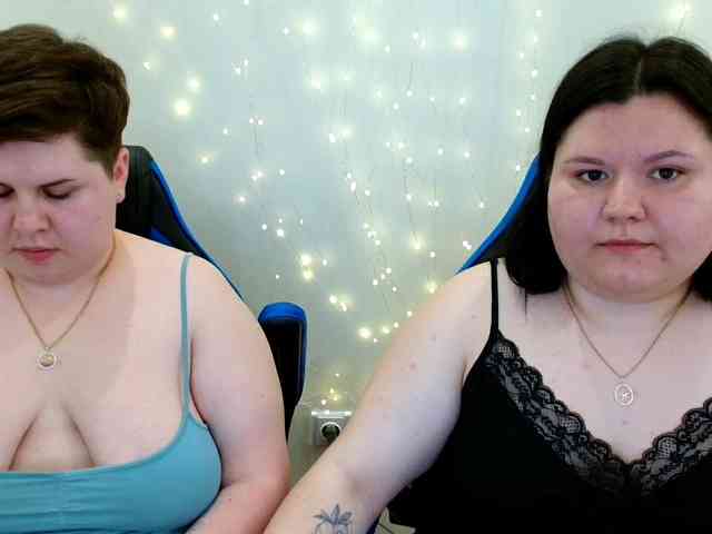 BeckyAndEllen webcam