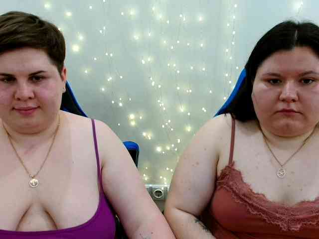 BeckyAndEllen webcam