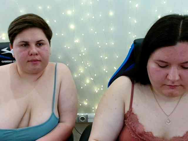 BeckyAndEllen webcam