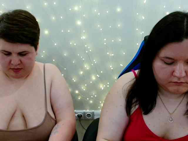 BeckyAndEllen webcam