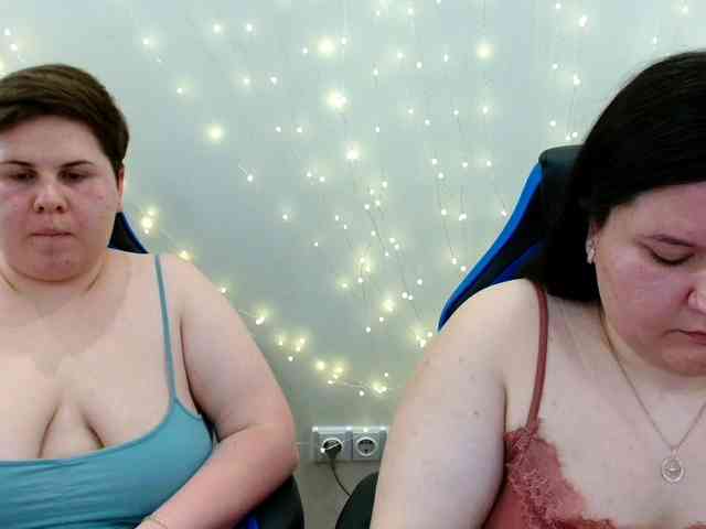 BeckyAndEllen webcam