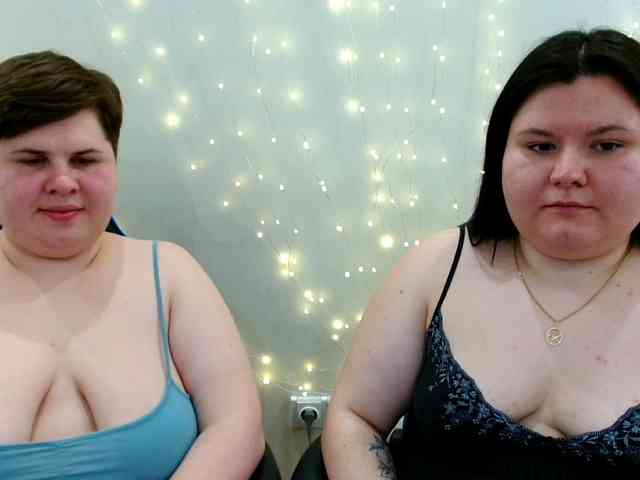 BeckyAndEllen webcam