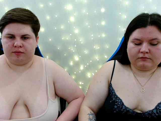BeckyAndEllen webcam