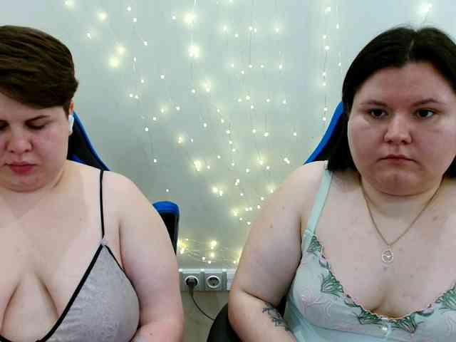 BeckyAndEllen webcam