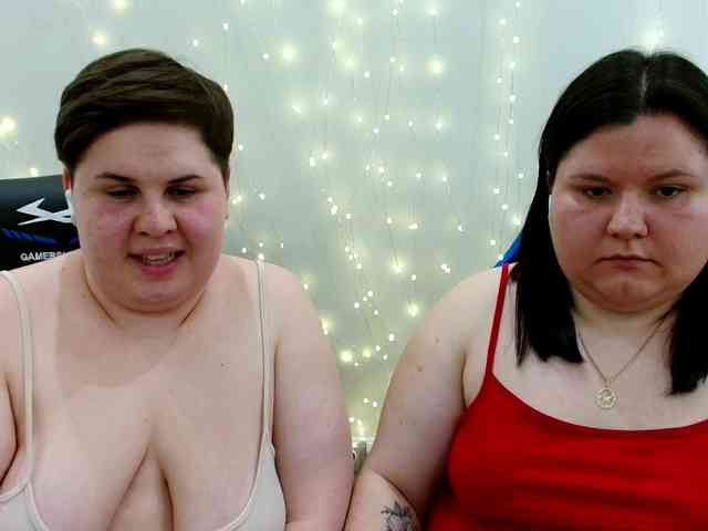 BeckyAndEllen webcam
