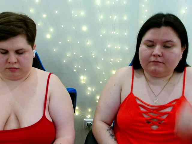 BeckyAndEllen webcam