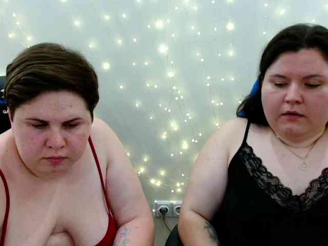 BeckyAndEllen webcam