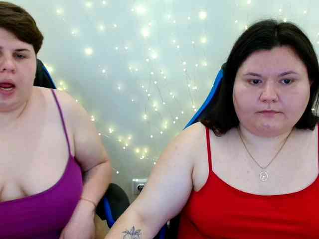 BeckyAndEllen webcam