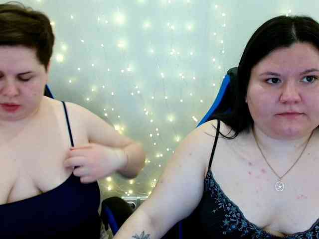 BeckyAndEllen webcam