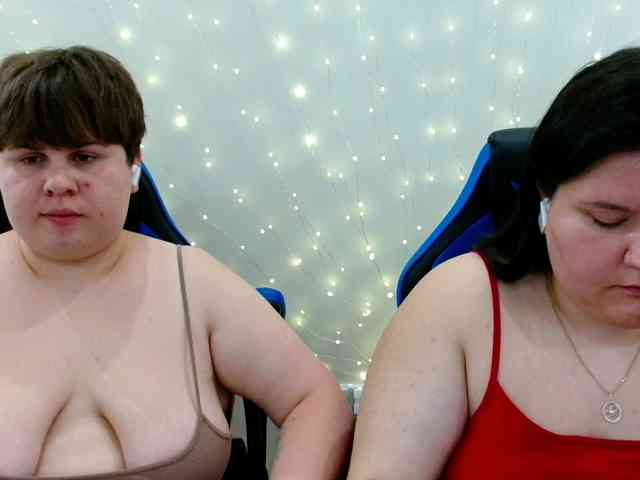 BeckyAndEllen webcam