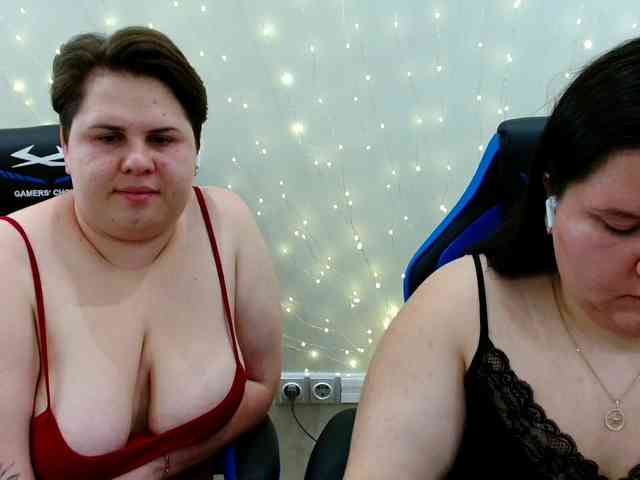 BeckyAndEllen webcam