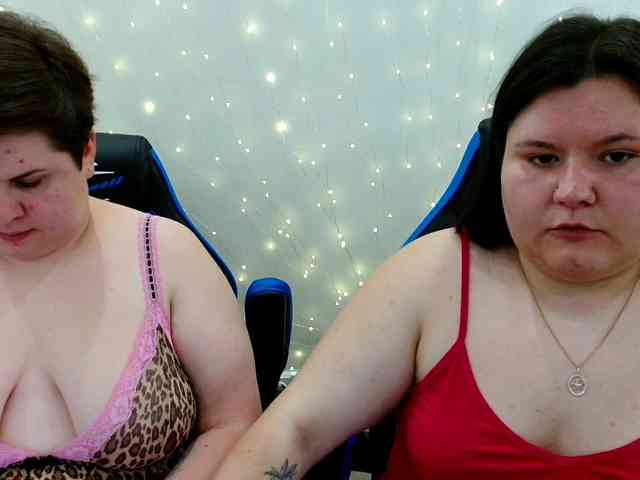 BeckyAndEllen webcam