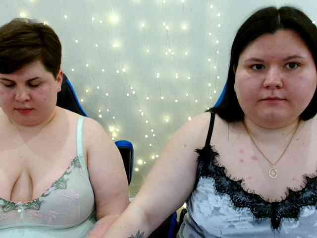 BeckyAndEllen webcam