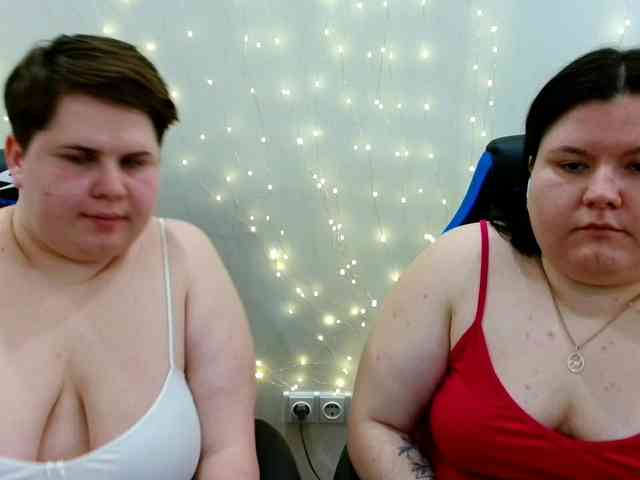 BeckyAndEllen webcam