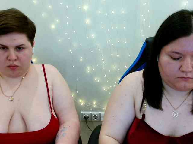 BeckyAndEllen webcam