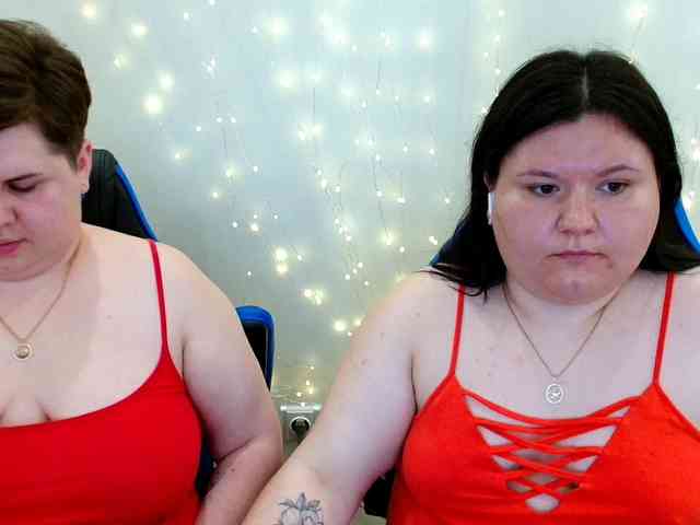 BeckyAndEllen webcam