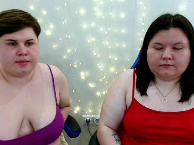 BeckyAndEllen webcam