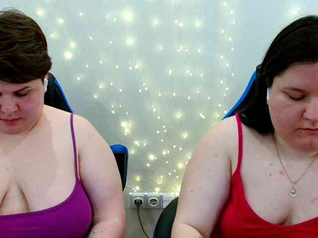 BeckyAndEllen webcam