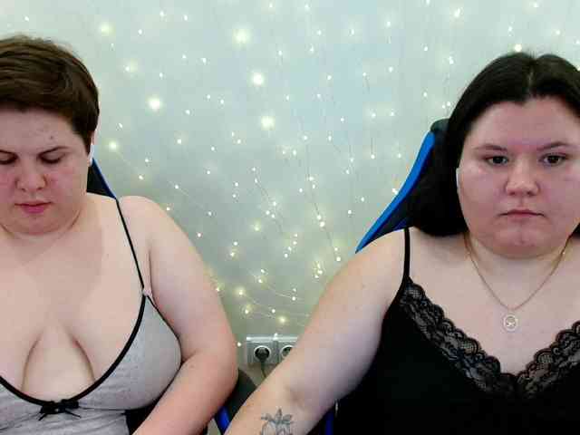 BeckyAndEllen webcam