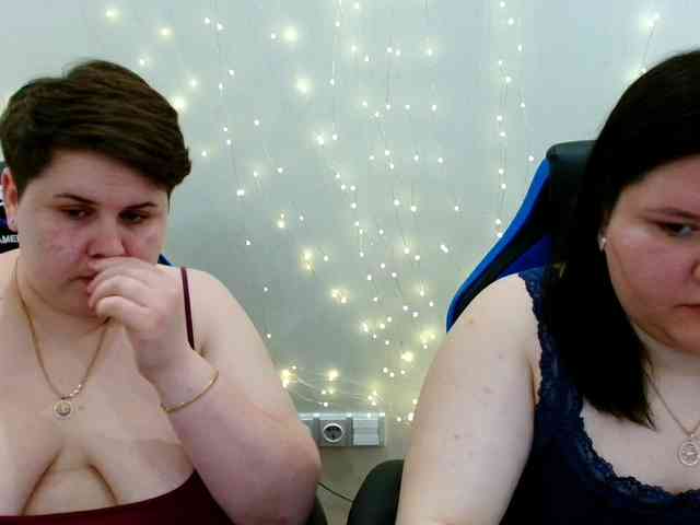 BeckyAndEllen webcam