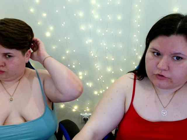 BeckyAndEllen webcam
