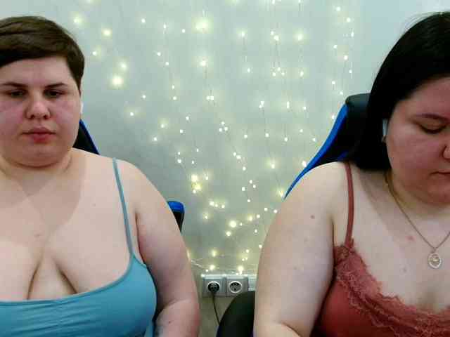 BeckyAndEllen webcam