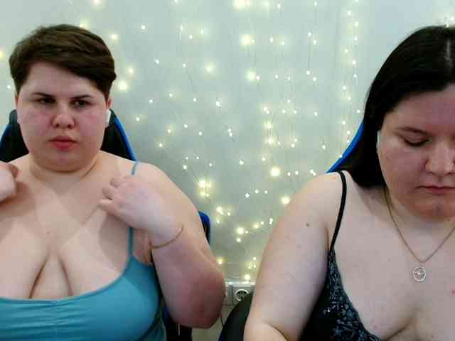 BeckyAndEllen webcam