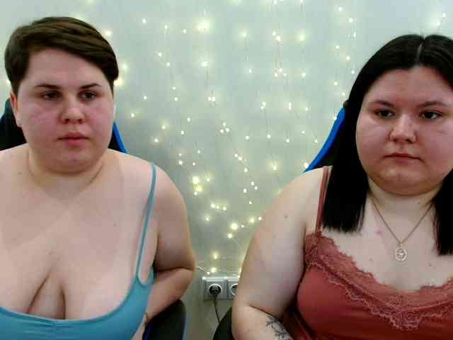 BeckyAndEllen webcam