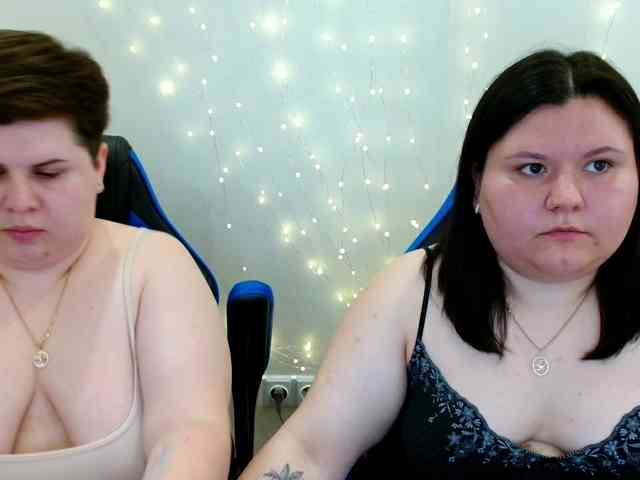 BeckyAndEllen webcam