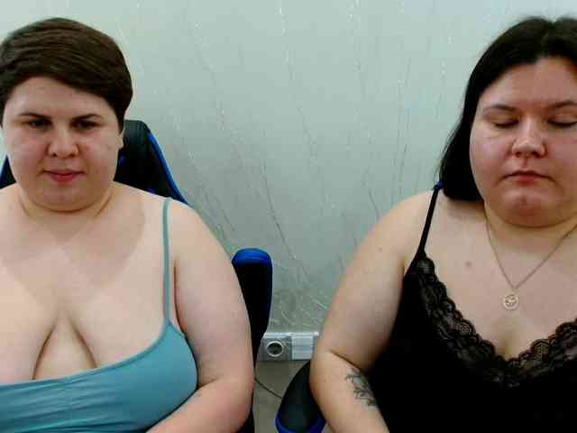 BeckyAndEllen webcam