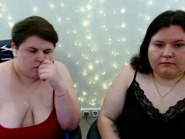 BeckyAndEllen webcam