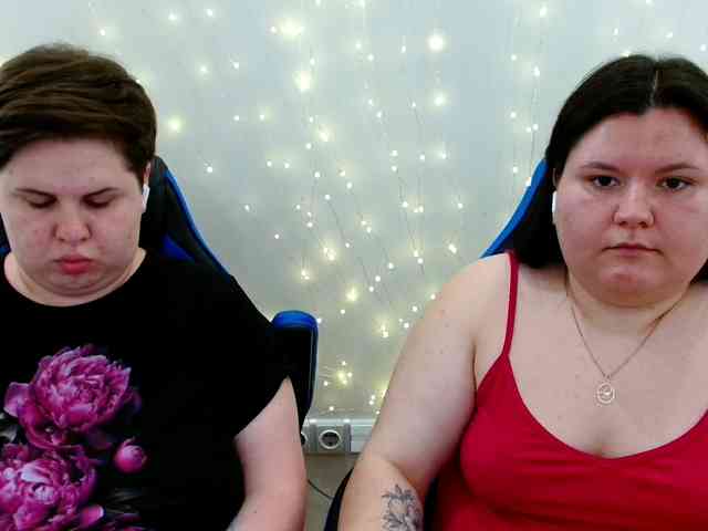 BeckyAndEllen webcam