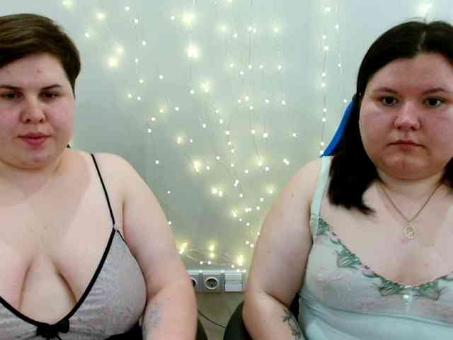 BeckyAndEllen webcam