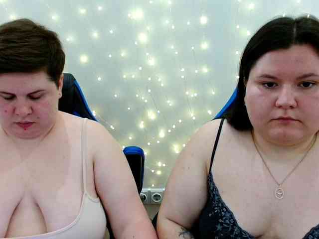 BeckyAndEllen webcam