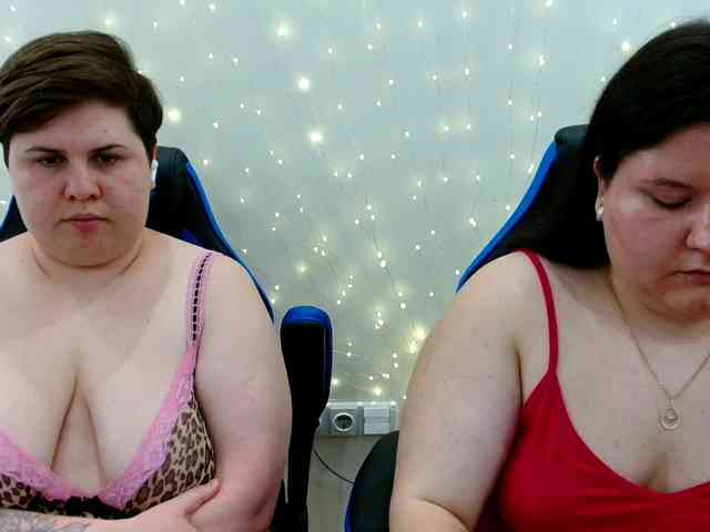 BeckyAndEllen webcam
