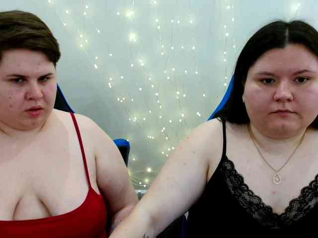 BeckyAndEllen webcam