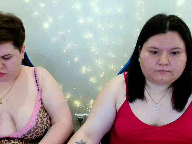 BeckyAndEllen webcam