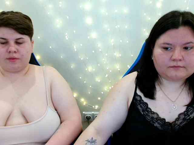 BeckyAndEllen webcam