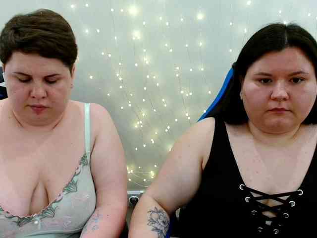 BeckyAndEllen webcam