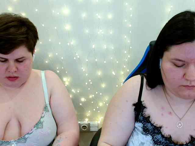 BeckyAndEllen webcam