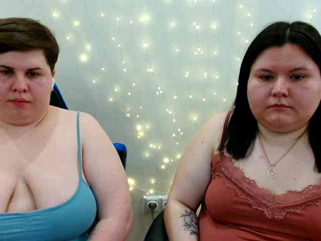 BeckyAndEllen webcam