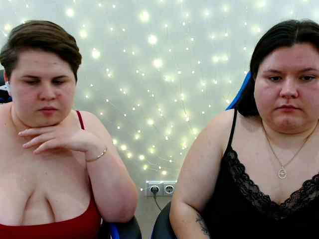 BeckyAndEllen webcam